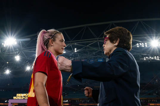 Alexia Putellas of Spain and Billie Jean King