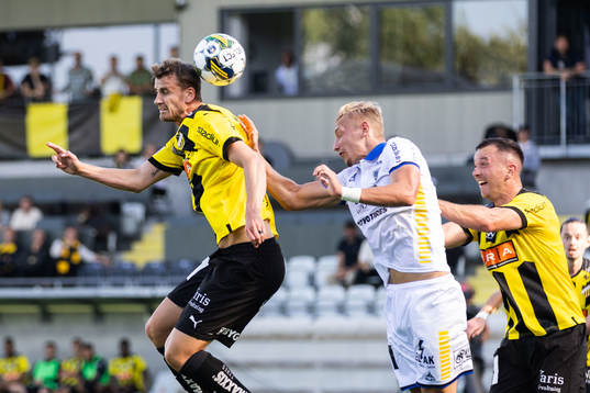 Häckens Johan Hammar och Even Hovland mot Sirius Jakob