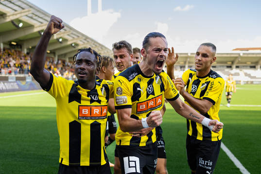 Bläddra bland fler bilder av Fotboll, Allsvenskan, Häcken - Sirius