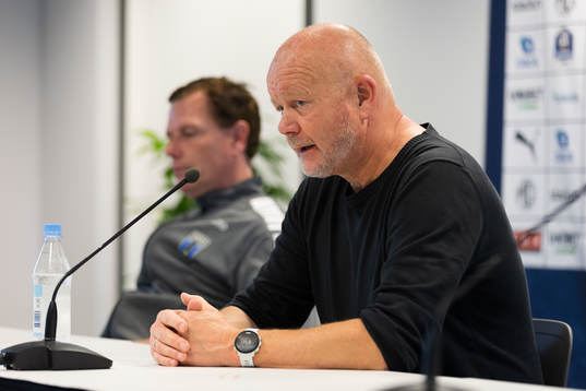 Häckens tränare Per-Mathias Høgmo på presskonferensen