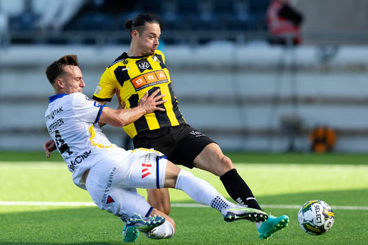 Sirius Henrik Castegren och Häckens Amor Layouni
