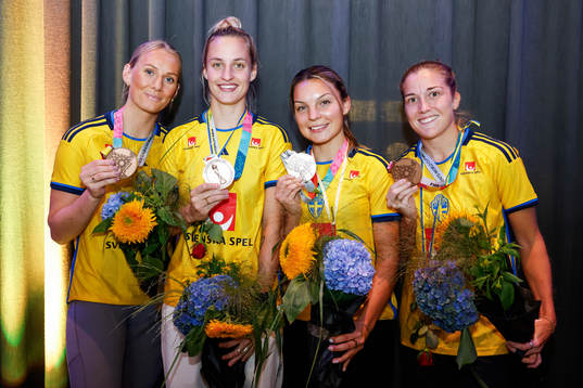 Stina Blackstenius, Nathalie Björn, Johanna Rytting