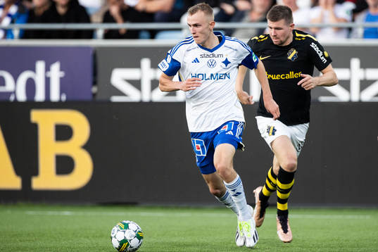IFK Norrköpings Victor Stange Lind och AIKs Mads Døhr
