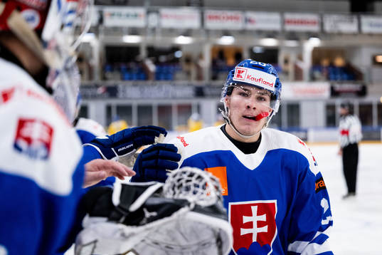 Alex Sotek of Slovakia celebrates