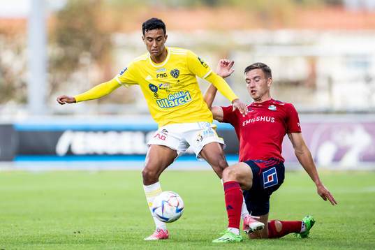 Falkenbergs FFs Oliver Hintsa och Östers IFs Runar Thor