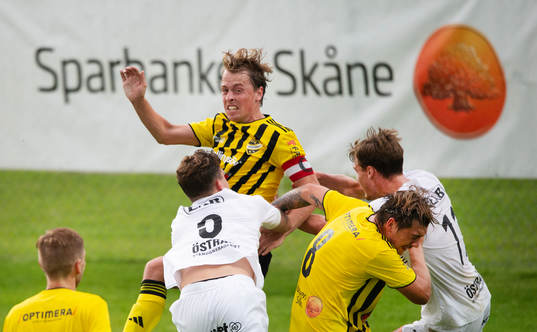 IFK Hässleholms Robin Strömberg i matchen i Svenska Cupen