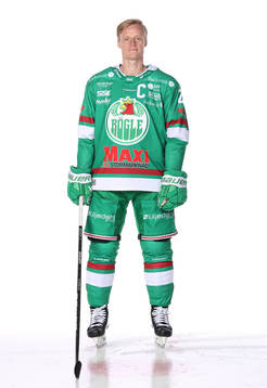 Rögles Anton Bengtssonposerar för ett porträtt