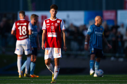 Sandvikens IFs Adam Kiani deppar