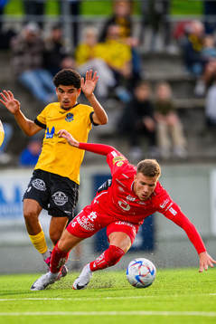 Elfsborgs Andri Fannar Baldursson och Lunds BKs Mahdi Fatahi