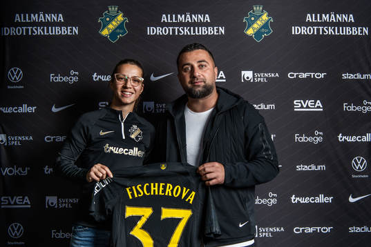 Patricia Fischerova och Herish Sadi, sportchef