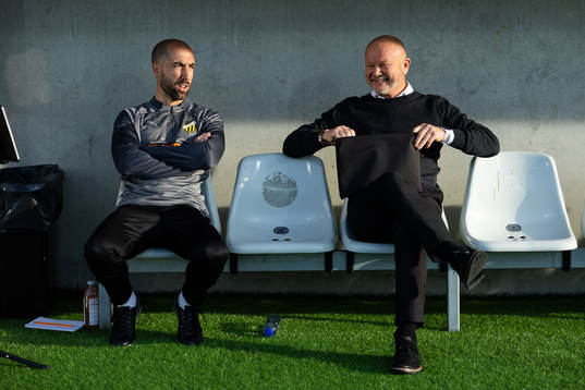 Assistant coach Martin Foyston and head coach Per-Mathias