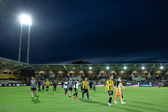Players of Häcken look dejected