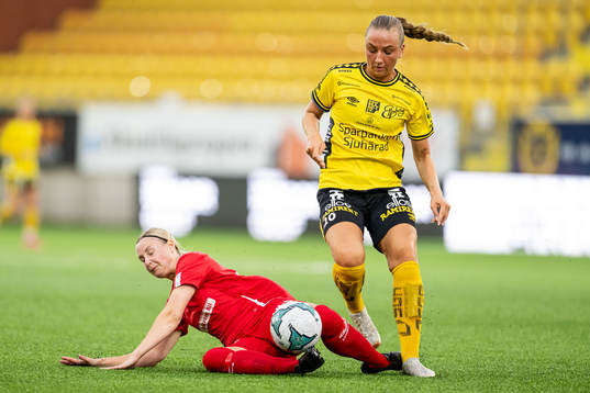 Falköpings Felicia Brage och Elfsborgs Stina Jensen