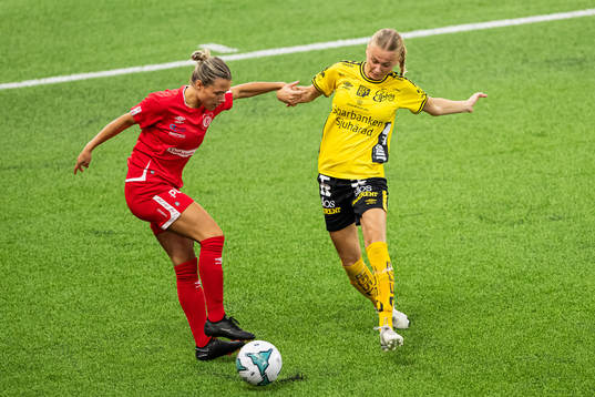 Falköpings Sara Barakovic och Elfsborgs Linn Sångberg