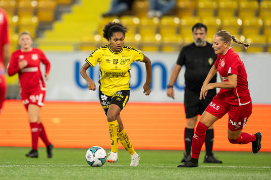 Elfsborgs Vanessa Lopez och Falköpings Felicia Brage