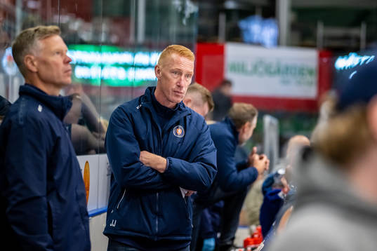 Växjös tränare Jörgen Jönsson deppar