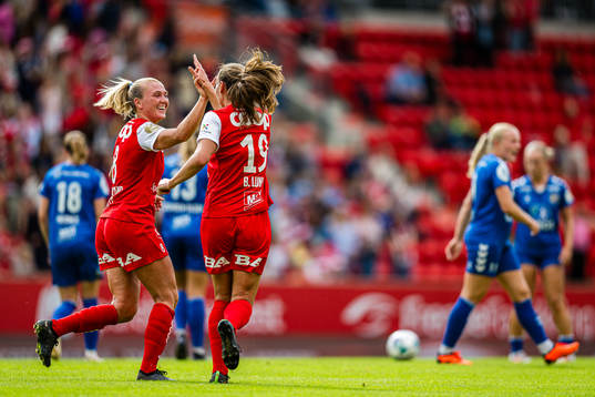 Marit Bratberg Lund of Brann celebrates