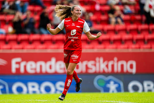 Marit Bratberg Lund of Brann celebrates