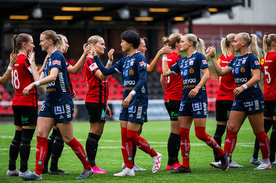 Brommapojkarnas och Linköpings spelare
