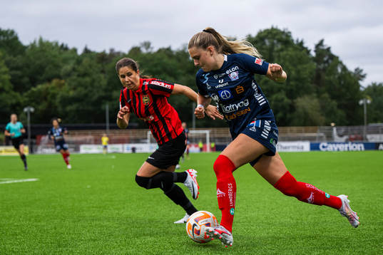 Linköpings Lisa Björk och Brommapojkarnas Julia Olsson
