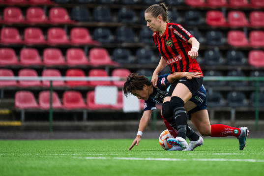 Brommapojkarnas Ida Bengtsson och Linköpings Yuka Momiki