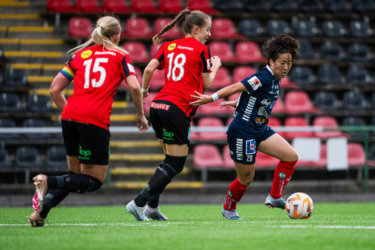 Brommapojkarnas Ida Bengtsson och Linköpings Yuka Momiki