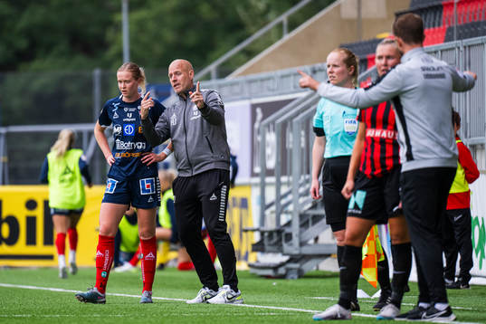 Linköpings tränare Anders Jacobson och Emma Östlund