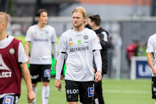 Örebros Kalle Holmberg deppar