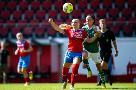 Helsingborgs Tilda Jonhag och IK Zeniths Ayse Kurt