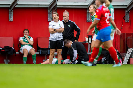IK Zenith tränare Maria Andrén deppar