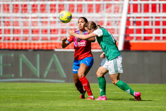 Helsingborgs Ebba Manglind  och IK Zenith Tilda Andrén