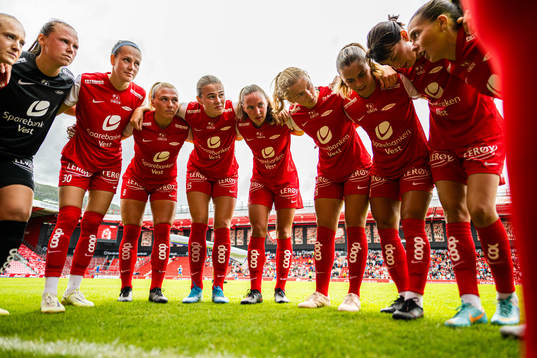 Sandra Stavenes, Joanna Tynnilä, Karoline Haugland,