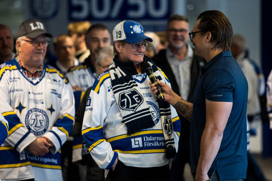 Leksands tränare Björn Hellkvist innan ishockeymatchen i