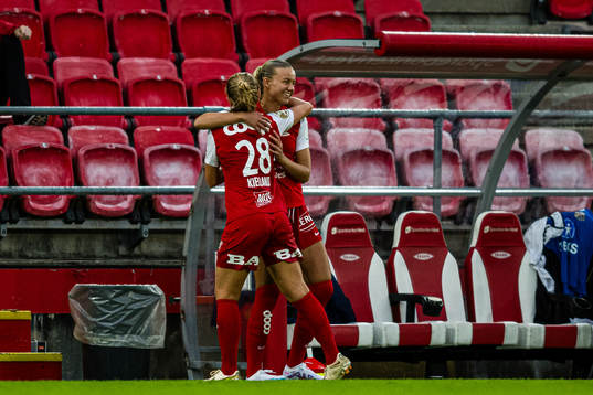 Justine Kvaleng Kielland and Mille Aune of Brann