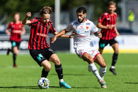 Brommapojkarnas Oscar Pettersson och Kalmars Noah Shamoun