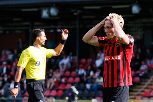 Brommapojkarnas Alexander Jensen deppar