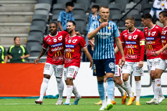 Degerforss Joseph - Claude Agyeman Gyau jublar med