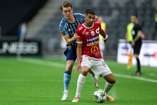 Djurgårdens Noel Milleskog och Degerfors Elyas Bouzaiene