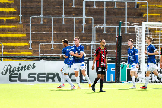 Trelleborgs Herman Hallberg  jublar med Zander Hyltoft