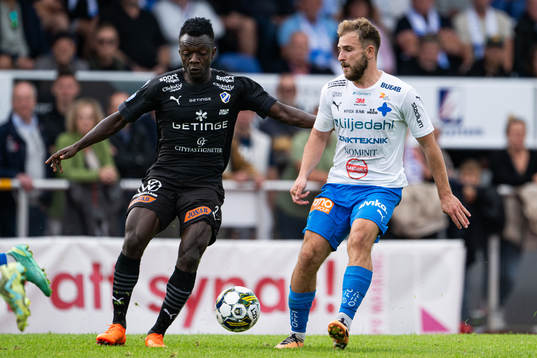 Halmstads Thomas Boakye och Värnamos Albion Ademi
