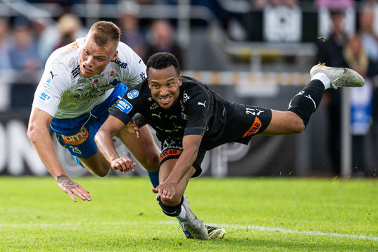 Värnamos Victor Eriksson och Halmstads Marcus Olsson