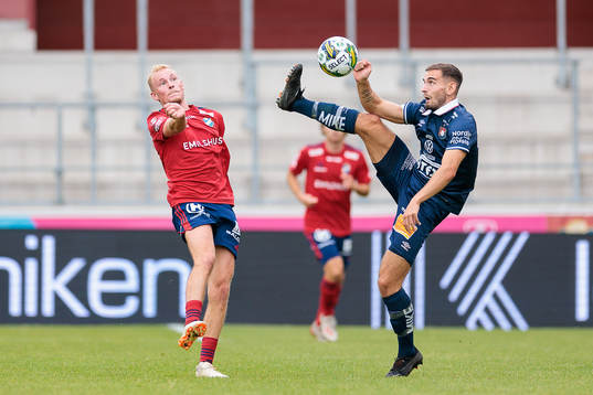 Östers Adam Bergmark Wiberg och Örgrytes Erion Sadiku