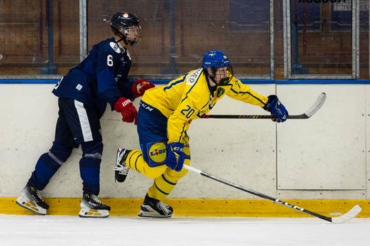 Sveriges Eddie Genborg och Finlands Julius Saari