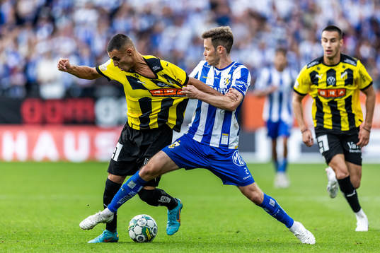 Häckens Ali Youssef och IFK Göteborgs Emil Salomonsson
