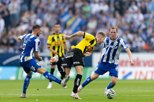 IFK Göteborgs Marcus Berg och Häckens Samuel Gustafson