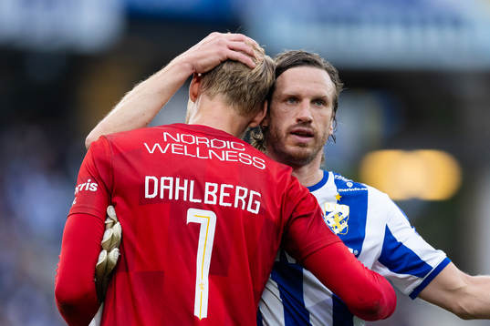 IFK Göteborgs målvakt Pontus Dahlberg och Gustav Svensson