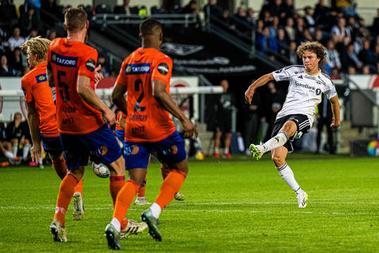 Leo Erik Jean Cornic of Rosenborg scores the 4-0 goal