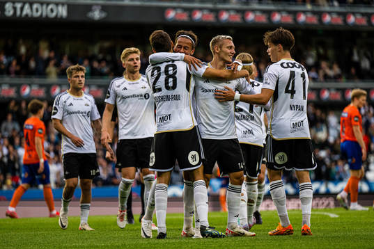 Håkan Wiedesheim-Paul of Rosenborg celebrates