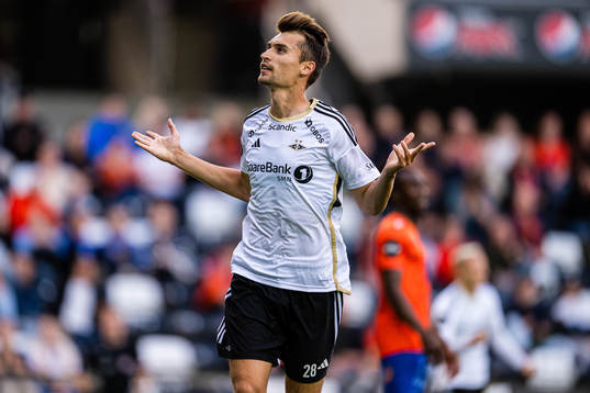 Håkan Wiedesheim-Paul of Rosenborg celebrates