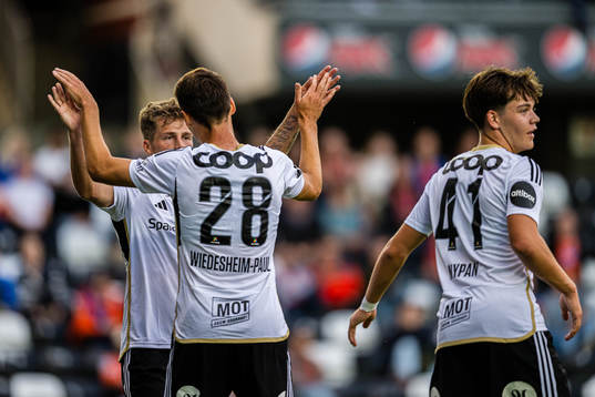 Carl Johan Holse of Rosenborg celebrates
